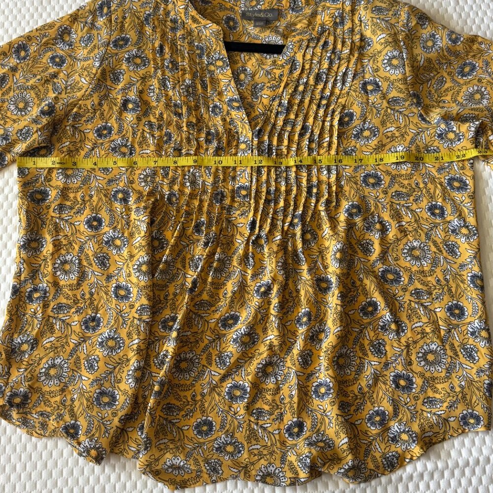 NWT Style & Co. Pintuck 3/4 sleeve shirt - Picture 4 of 6